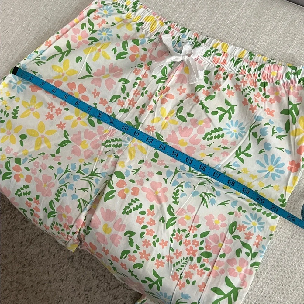 Floral Pajama Pants Set - Picture 4 of 13